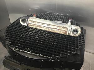 Liebherr Abstützzylinder